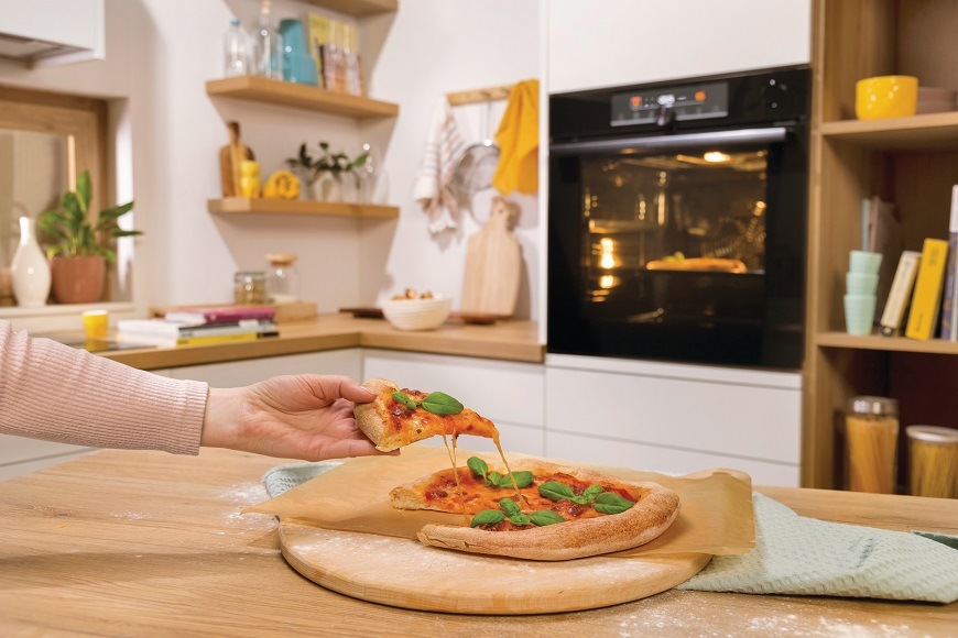 Rúra Gorenje BO6737E02XK, vstavaná, Pizza program