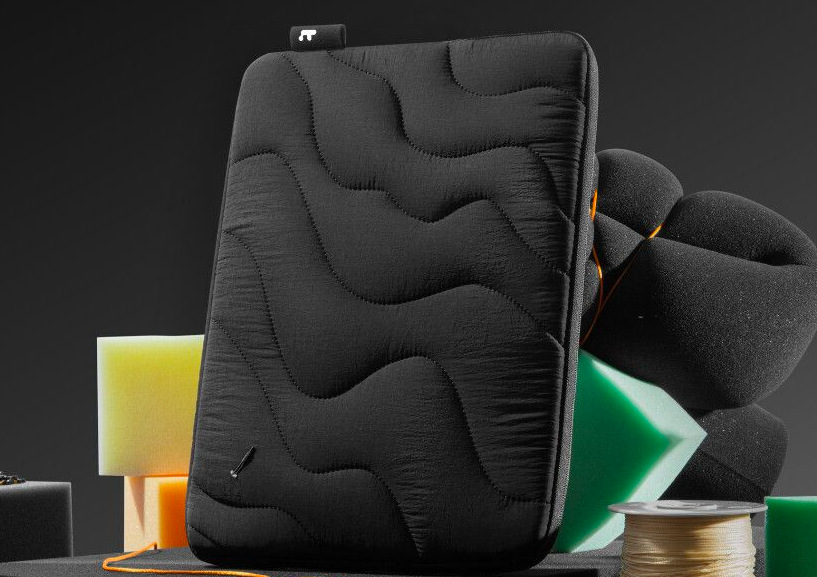 Puzdro na notebook tomtoc Terra-A27 Laptop Sleeve 14" čierne Púzdro na notebook tomtoc Terra-A27 Laptop Sleeve 14" - čierne