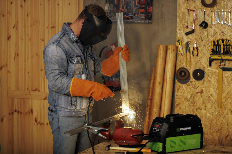 Zváračka Fieldmann FDIS 20140-E Zváračka Fieldmann FDIS 20140-E
