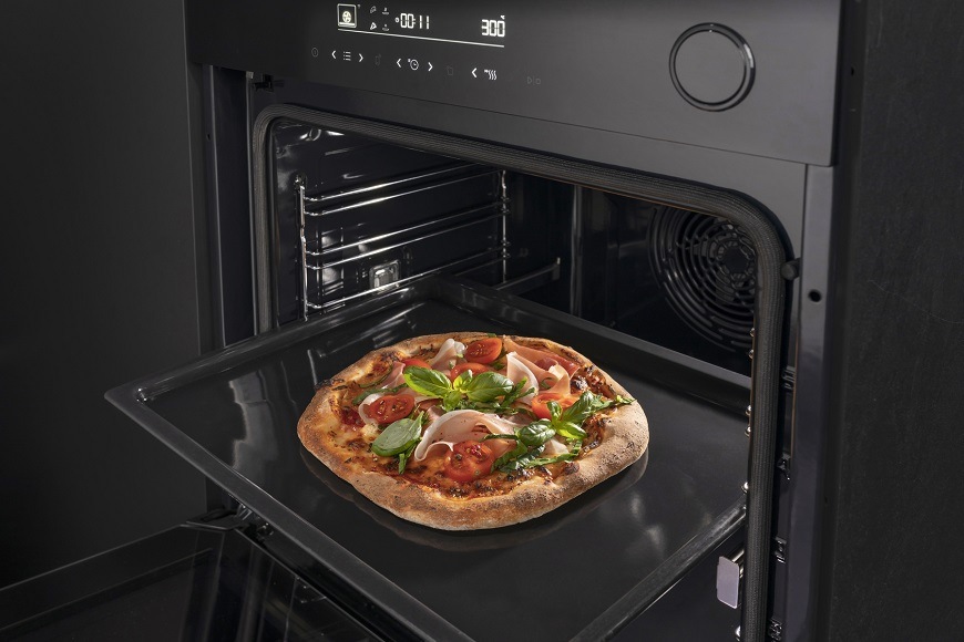 Rúra Hisense BSA66346ADBGWIFI čierna Rúra Hisense BSA66346ADBGWIF, vstavaná, program Pizza
