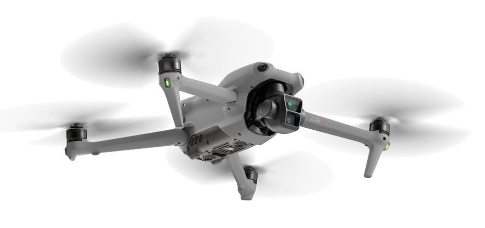 Dron DJI Air 3 Fly More Combo (DJI RC-N2) sivý Dron DJI Air 3 Fly More Combo (DJI RC-N2) sivý
