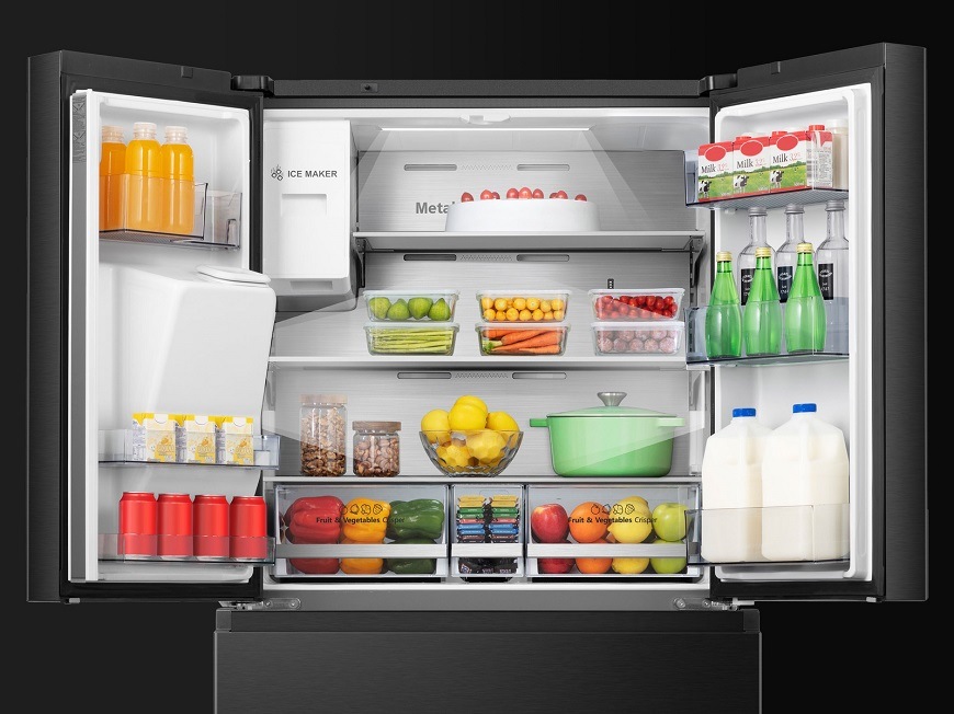 Americká chladnička Hisense RF728N4SBFE, čierna, Multiflow 360°