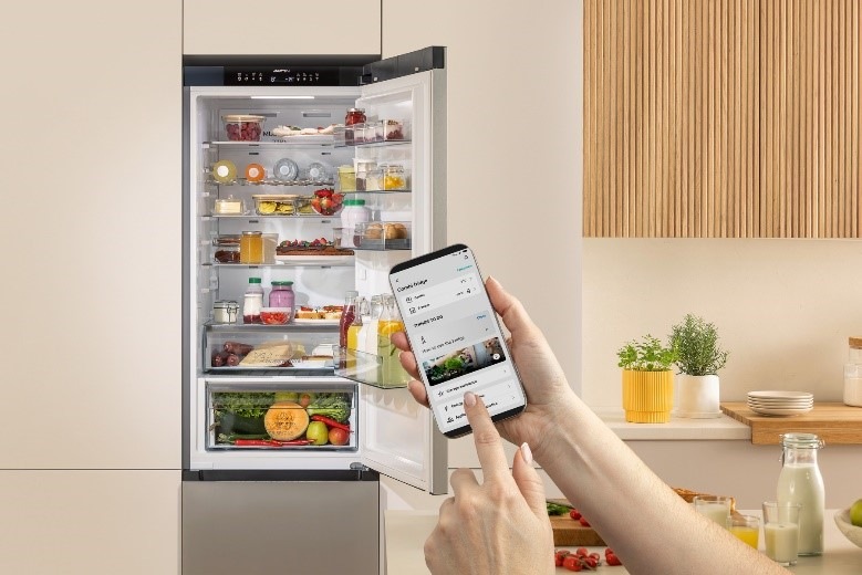 Gorenje chladnička NRB62C6X4WFE, nerez, mobilné aplikácie
