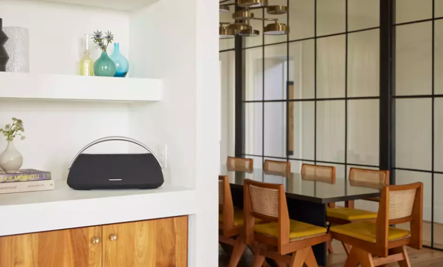 Prenosný reproduktor Harman Kardon Go + play 3 sivý