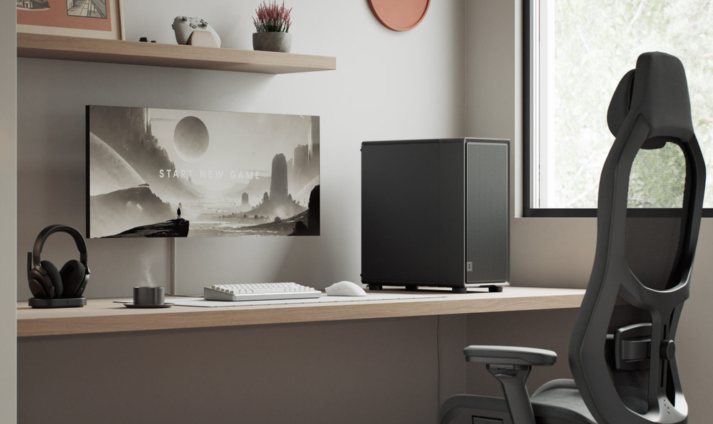 FRACTAL DESIGN Epoch ponúka dôležité porty pekne po ruke