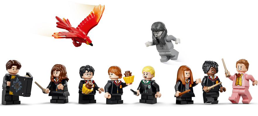Stavebnica LEGO® Harry Potter™ 76473 Bradavický hrad: Východní křídlo Tajomstvá ukryté v Rokforte – Východné krídlo Rokfortu ukrýva knižnicu, umyváreň aj tajnú šmýkačku.
