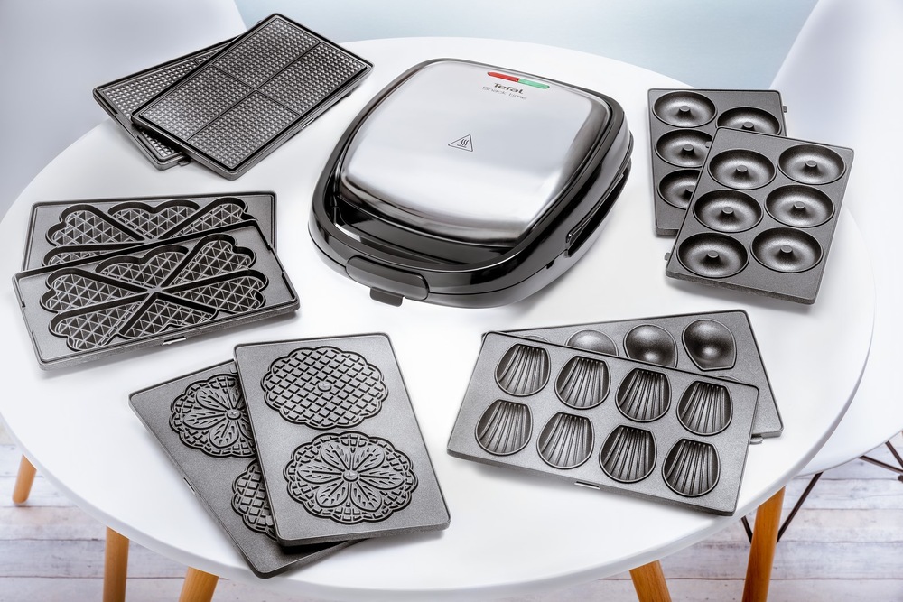 Sendvičovač Tefal SNACK TIME SW341D12 čierny/chróm