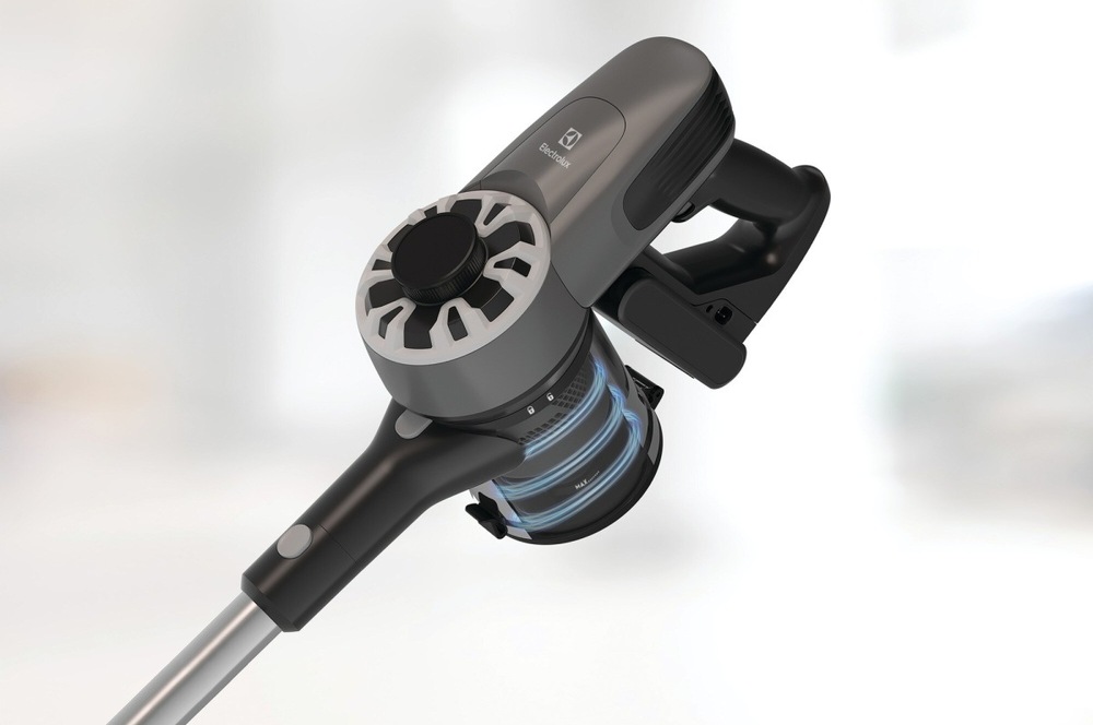Tyčový vysávač Electrolux 300 Clean EP31CB21GP sivý „“