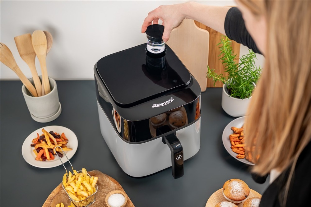 Fritéza teplovzdušná Remoska R301002 Vento SteamChef 6,3 l sivá Fritéza teplovzdušná Remoska R301002 Vento SteamChef 6,3 l sivá