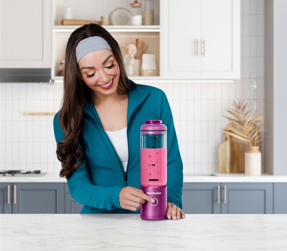 Stolný mixér Nutribullet Flex NBP013VT fialový Príprava smoothie pomocou stolného mixéra Nutribullet Flex NBP013VT