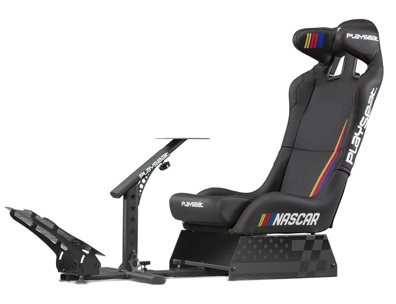 Pretekársky kokpit Playseat Evolution PRO - Actifit v špeciálnej edícii NASCAR v čiernej farbe.