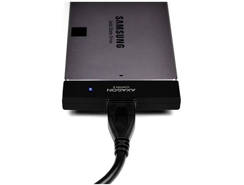 Adaptér Axagon USB3.0 - SATA 6G UASP HDD/SSD vr. 2.5" púzdra čierny Adaptér Axagon USB3.0 - SATA 6G UASP HDD/SSD vr. 2.5" púzdra čierny