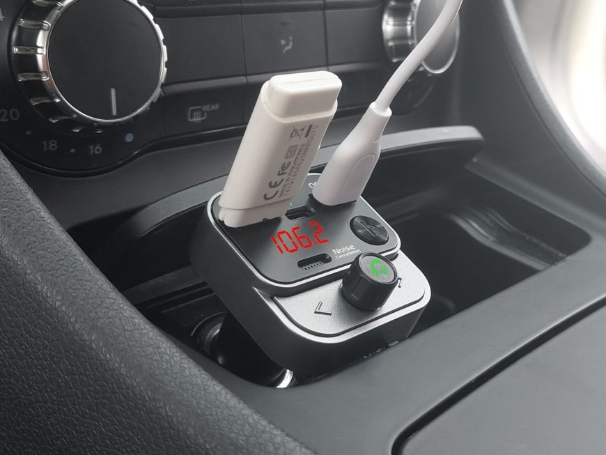 FM Transmitter Technaxx FMT1700BT čierny FM transmitter Technaxx FMT1700BT s podporou Bluetooth 5.3″ width=