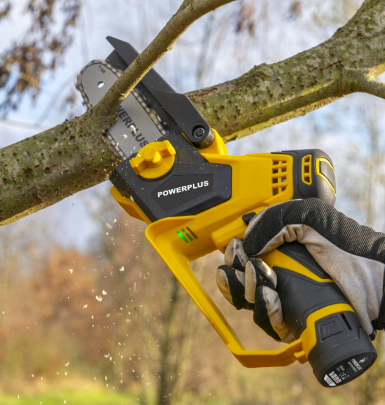 Píla reťazová POWERPLUS POWXG1040 (s batériou) Reťazová píla Powerplus POWXG1040 (s batériou)