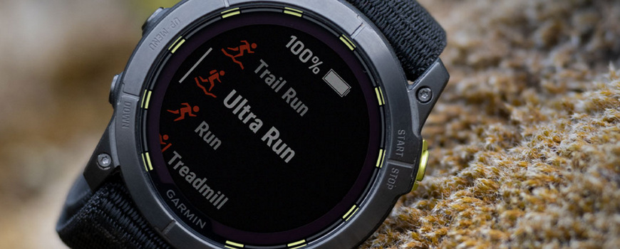 Inteligentné hodinky Garmin Enduro 2 PRO Sapphire Solar - Carbon Gray Titanium/ Black UltraFit Nylon Band