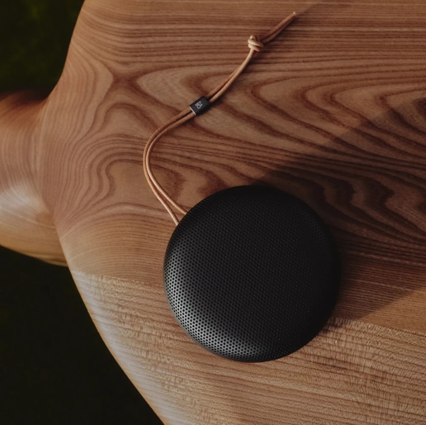 Prenosný reproduktor Bang & Olufsen Beosound A1 (3rd Gen) sivý Bang & Olufsen A1 (3rd Gen), sivá