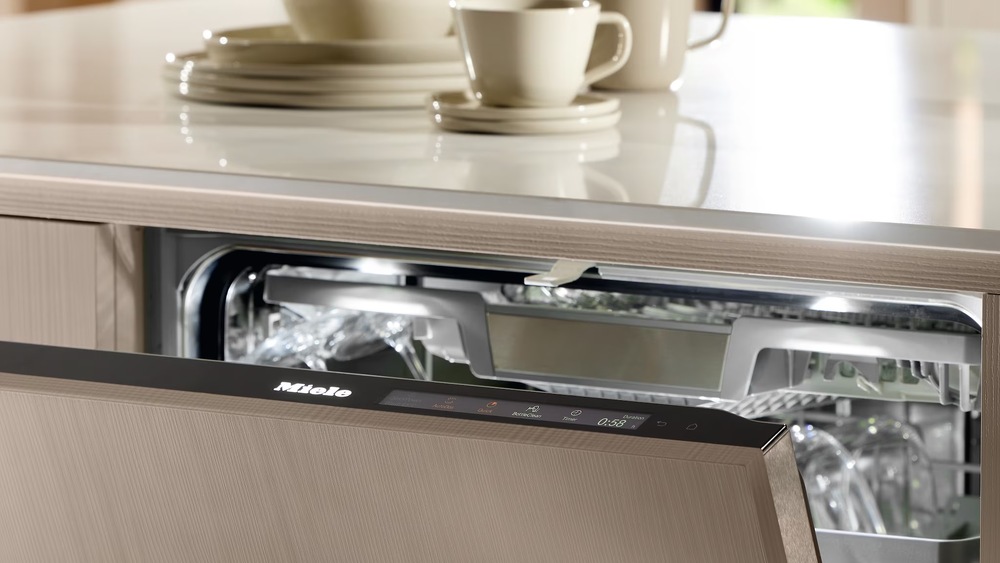 Umývačka riadu Miele G 5811 SC Active Plus nerez Pootvorené dvierka umývačky Miele