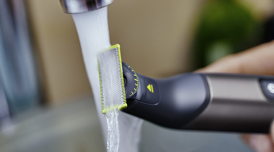Zastrihávač fúzov Philips OneBlade Pro 360 QP6651/61