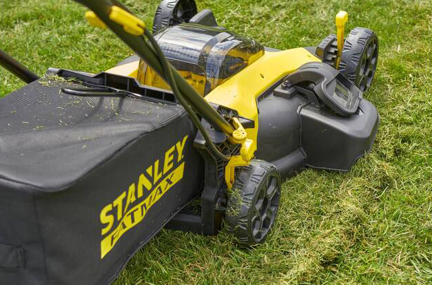 Kosačka Stanley FatMax SFMCMW2651M-QW (s batériou)