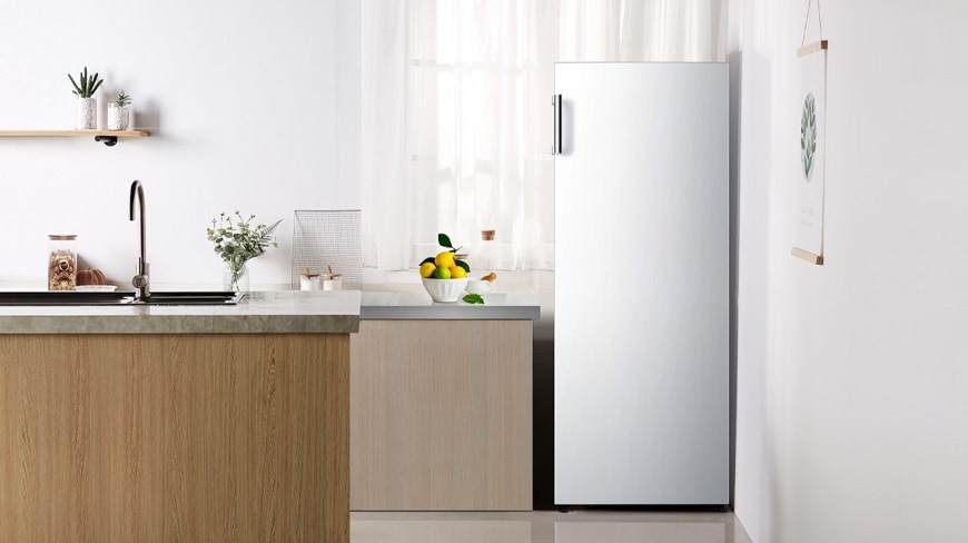 Chladnička Hisense RL415N4ACE nerez Jednodverová chladnička Hisense RL415N4ACE, sivá