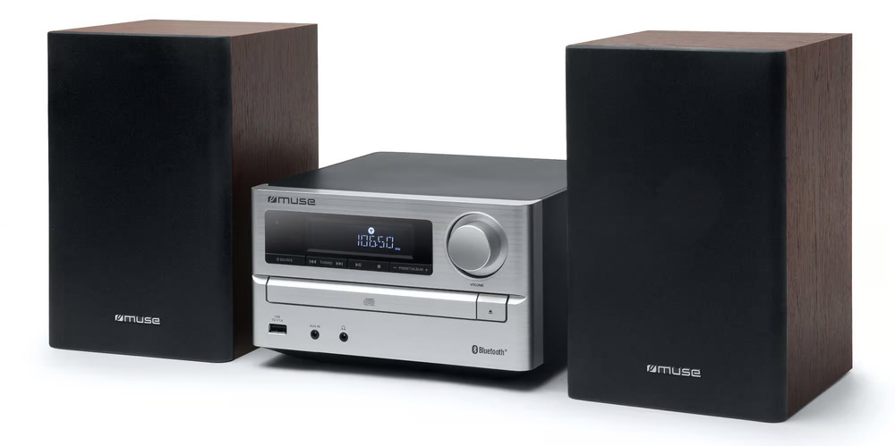 Mikro HiFi systém MUSE M-62BTS strieborný Stereo systém s výkonom 20 W poskytuje vyvážený zvuk pre hudbu aj hovorené slovo.