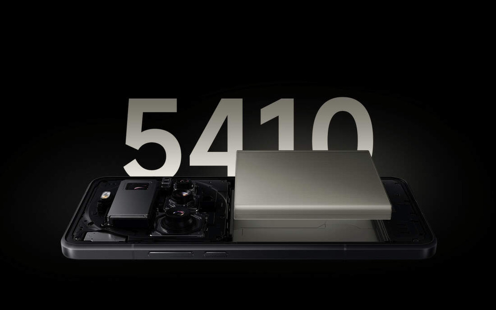 Mobilný telefón Xiaomi 15 Ultra 5G 16 GB / 512 GB čierny