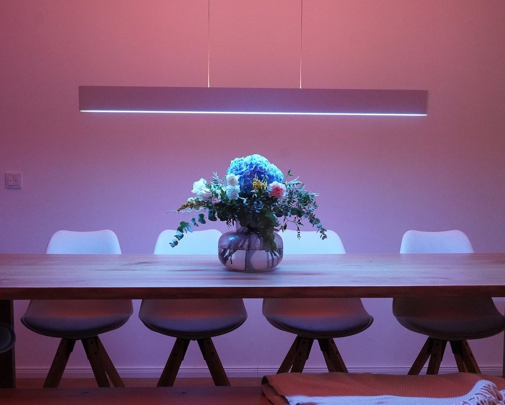 Závesné svietidlo Philips Hue Ensis White and Color Ambiance biele