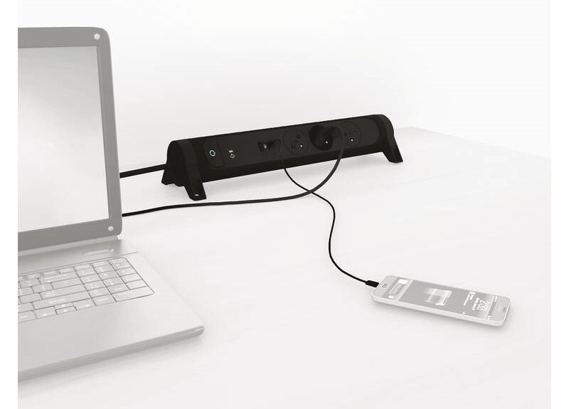 Prepäťová ochrana Legrand 3x zásuvka, USB, USB-C, 1,5m čierna Prepäťová ochrana Legrand 3x zásuvka, USB, USB-C, 1,5m čierna
