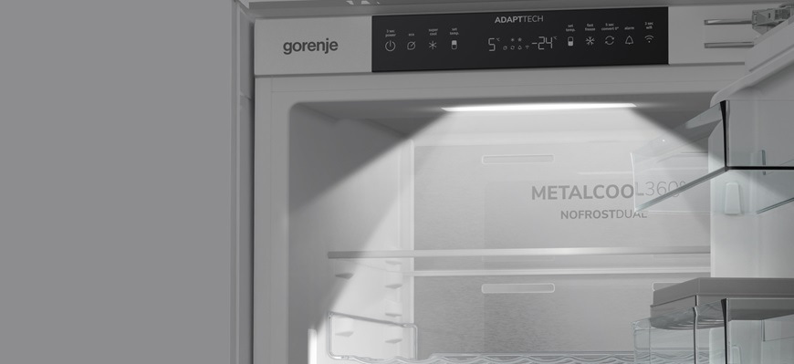 Kombinovaná chladnička Gorenje NRKI519E41, vstavaná, LED osvetlenie
