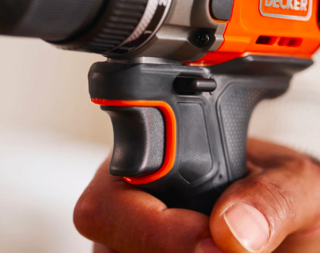Aku vŕtačka Black-Decker BCD382D1XK-QW (s batériou)