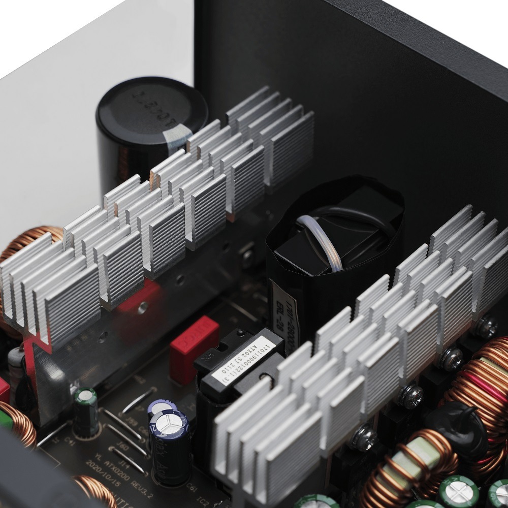 Zdroj DeepCool PF750 750W čierna farba Pohľad dovnútra zdroja DeepCool PF350 350 W