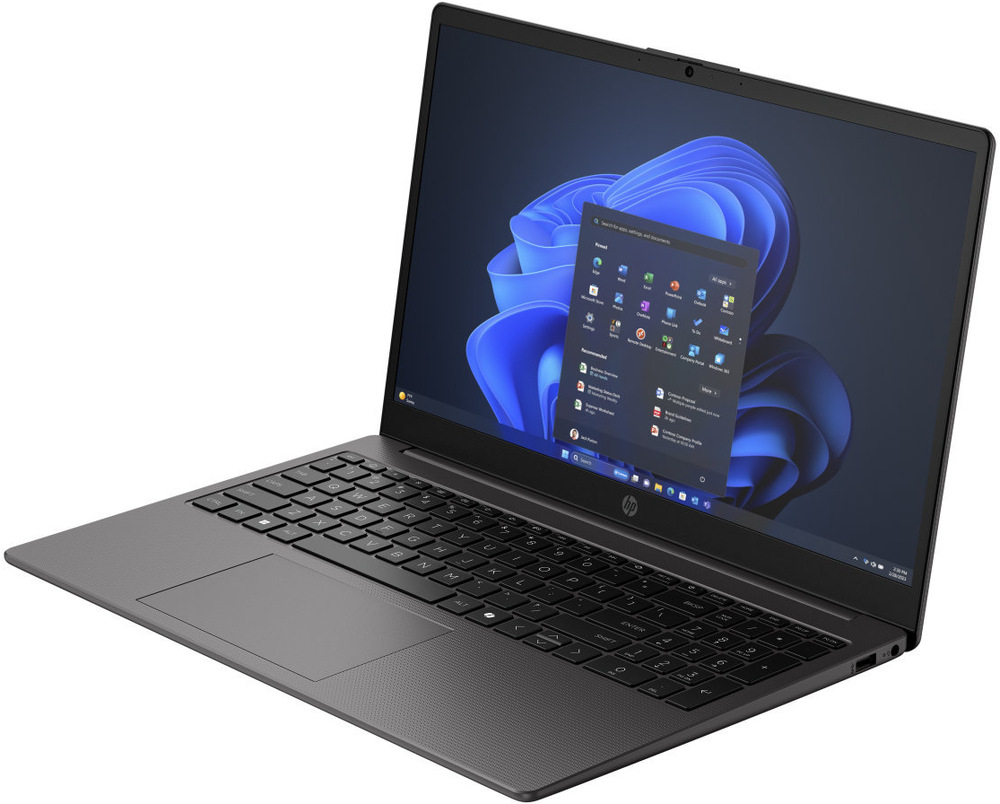 Pohľad šikmo na ľavú stranu laptopu HP 255R G10
