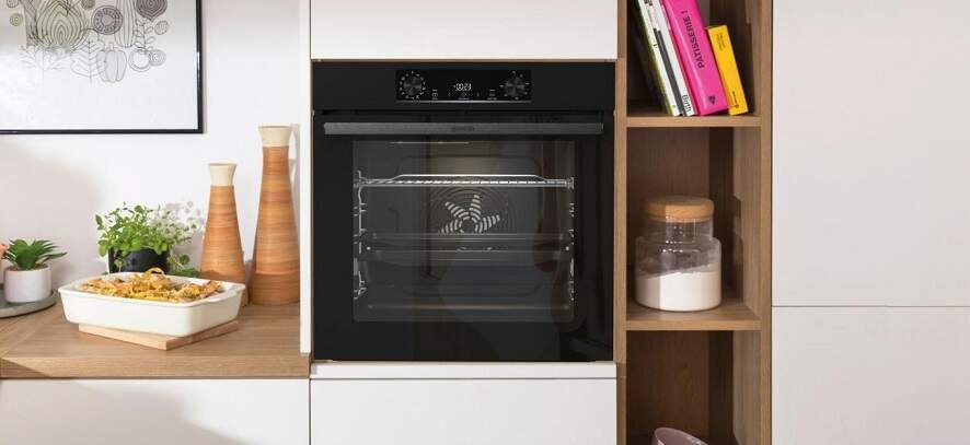 Rúra Gorenje Essential BPS6737E07B čierna