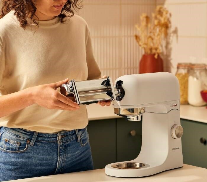 Kuchynský robot KENWOOD kMix KMX751AWH biely