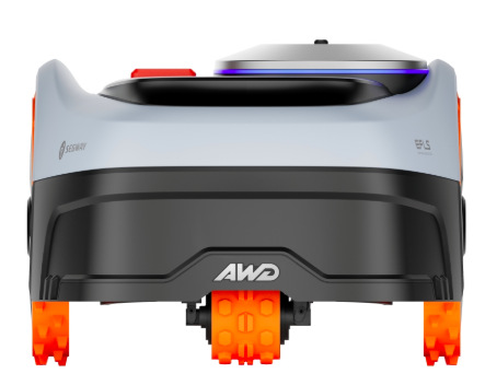 Robotická kosačka Segway Navimow i208E AWD Zadná časť Segway Navimow i208E s pohonom 3 AWD