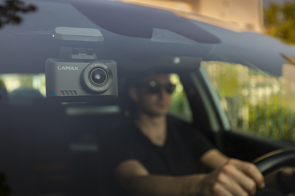 Autokamera LAMAX T10 4K GPS (s hlásením radarov) čierna Autokamera LAMAX T10 4K GPS (s hlásením radarov) čierna