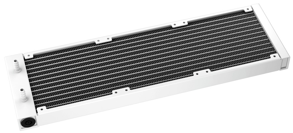 Vodný chladič DeepCool LS720 White biely Na obrázku je biely radiátor vodného chladiča DeepCool LS720 White. Má dlhý obdĺžnikový tvar, husté čierne chladiace lamely uprostred a biely rám po obvode. Na ľavej strane sú dva vývody na pripojenie hadíc a po okrajoch montážne otvory pre ventilátory alebo upevnenie do skrine. Celok pôsobí čisto, technicky a elegantne.