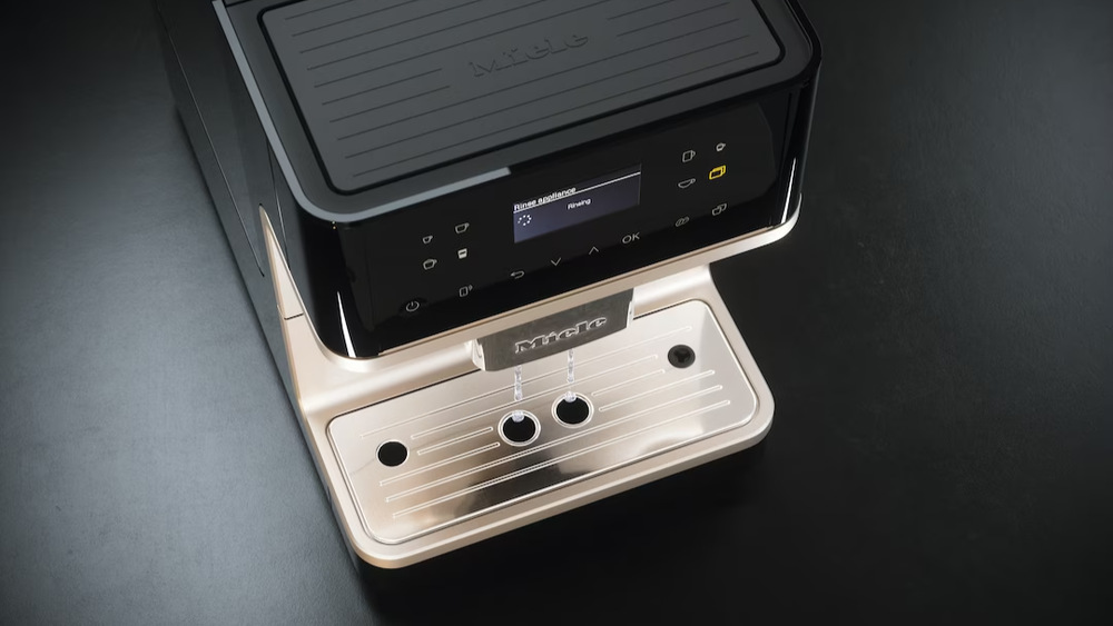 Automatický kávovar Miele CM 6360 čierny Automatický kávovar Miele CM 6360 čierny