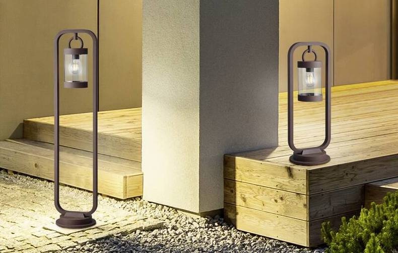 Svietidlo vonkajšie TRIO Sambesi, 100 cm - imitácia hrdze Vonkajšie svietidlo TRIO Sambesi, 100 cm - imitácia hrdze