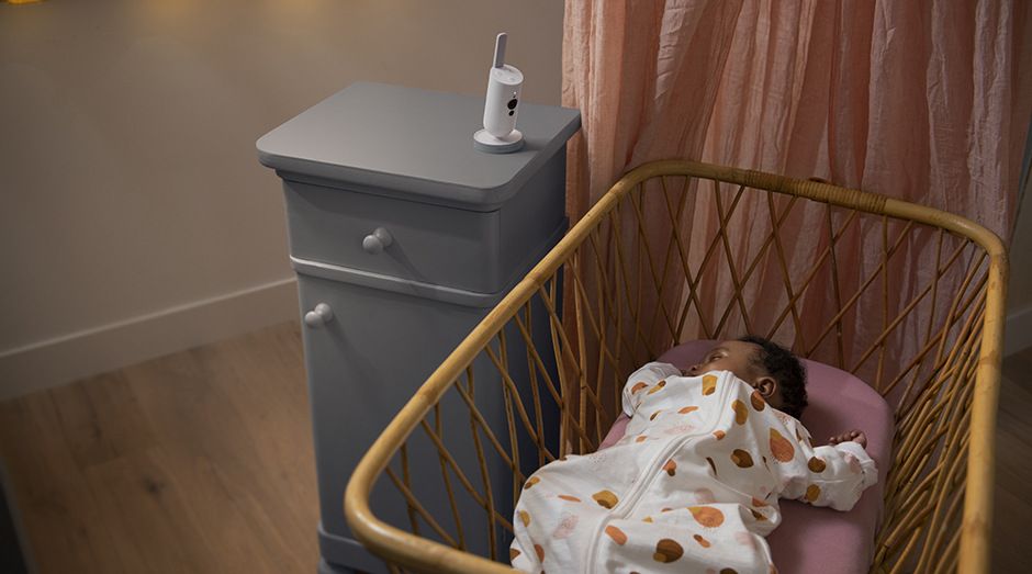 Detská elektronická pestúnka Philips Avent Connected SCD953/26 biela