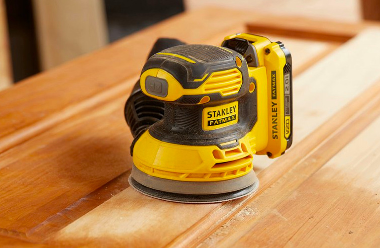 Sada aku náradia Stanley FatMax SFMCK412MDS-QW (s baterií) Súprava aku náradia Stanley FatMax SFMCK412MDS-QW (s batériou)