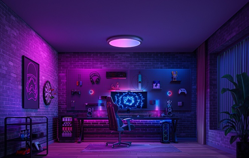 LED stropné svietidlo Yeelight Inteligentné Jupiter D C400 RGB čierne Detail obrázku stropného svietidla v herni.