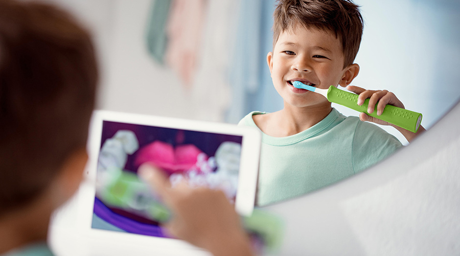 Zubná kefka Philips Sonicare For Kids HX6352/11 zelená Philips HX6352/11 Sonicare For Kids