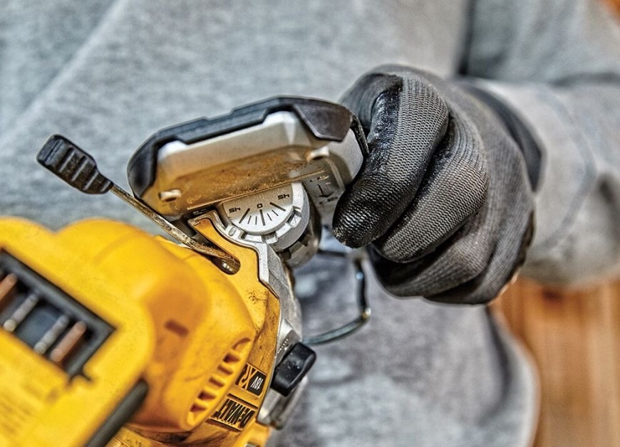 Priamočiara píla Dewalt XR 18V DCS334NT-XJ (bez batérie) Priamočiara píla Dewalt DCS334NT-XJ (bez batérie)