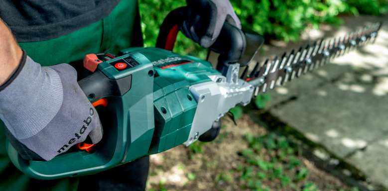 Nožnice na živý plot Metabo HS 18 LTX BL 55 (bez batérie) 601722850 Nožnice na živý plot Metabo HS 18 LTX BL 55 (bez batérie)
