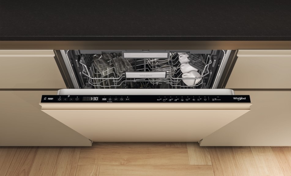 Umývačka riadu Whirlpool W7I HP40 L MaxiSpace Umývačka riadu 60 Whirlpool W7I HP40 L, vstavaná