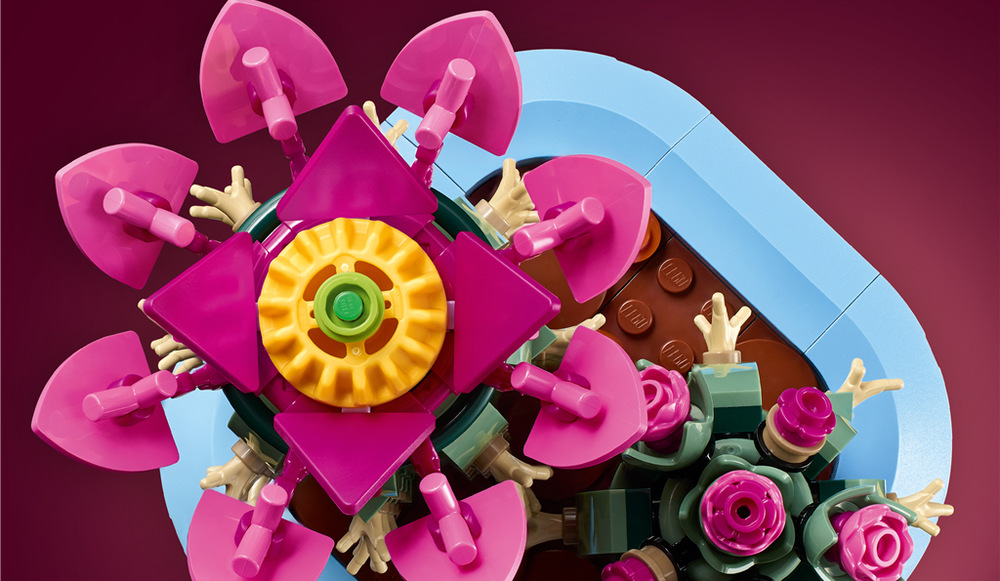 Stavebnica LEGO® Botanicals 11509 Kvetoucí kaktus Deti si pri stavaní užijú kreatívny proces a s aplikáciou LEGO Builder ľahko zvládnu každý krok.