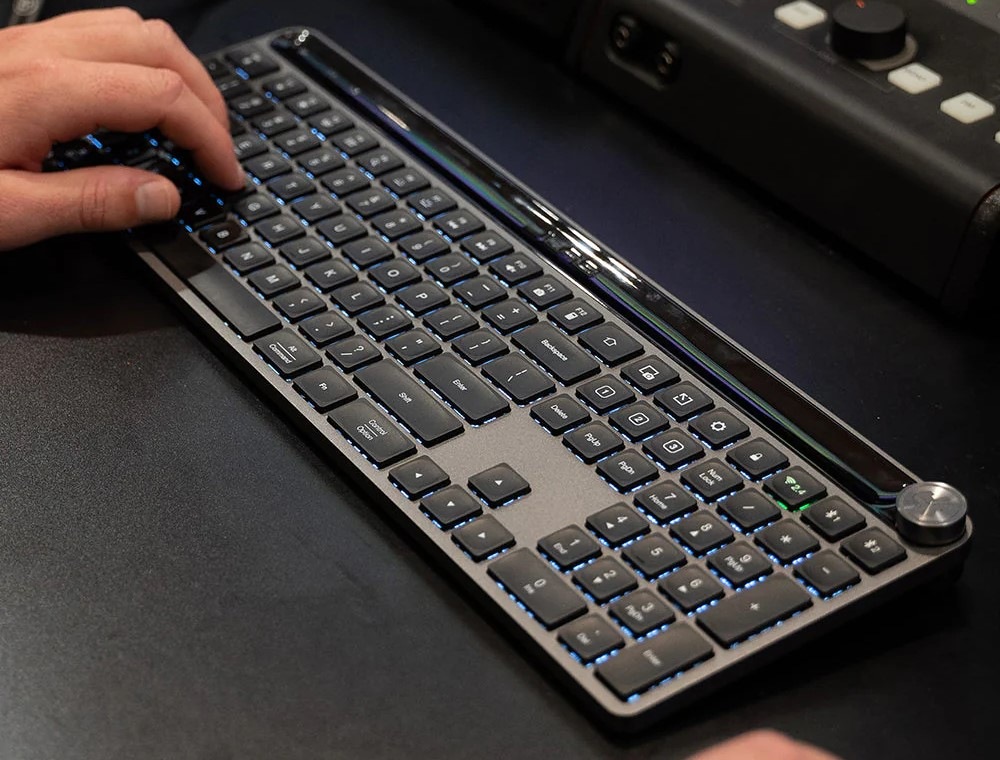 Klávesnica JLab Epic čierna