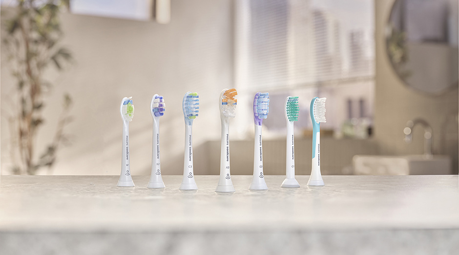 Zubná kefka Philips Sonicare 6500 HX7410/02 biela Zubní kartáček Philips HX7410/02 Sonicare 6500