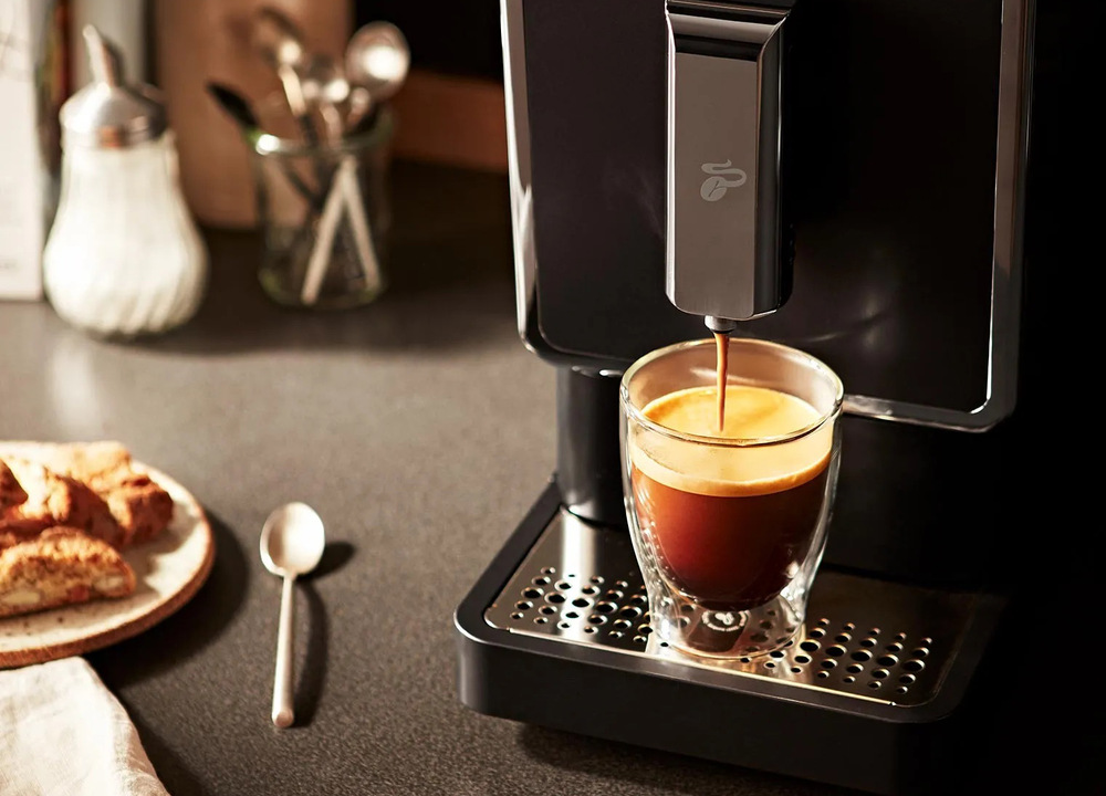 Automatický kávovar Tchibo Esperto Caffé 2.0, strieborné Automatický kávovar Tchibo Esperto Caffé 2.0, strieborné